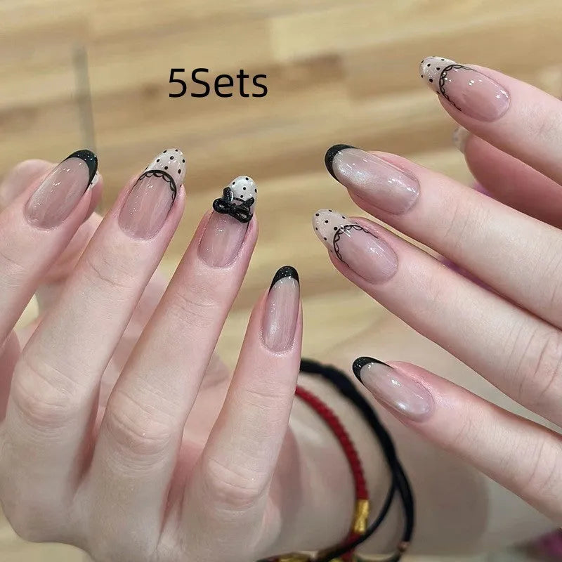 Sweet Girl fake nails in assorted colours with classic round shape for short natural nails