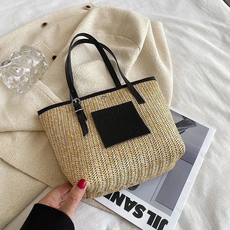 Women's straw woven shoulder bag with European retro style and three-dimensional pocket