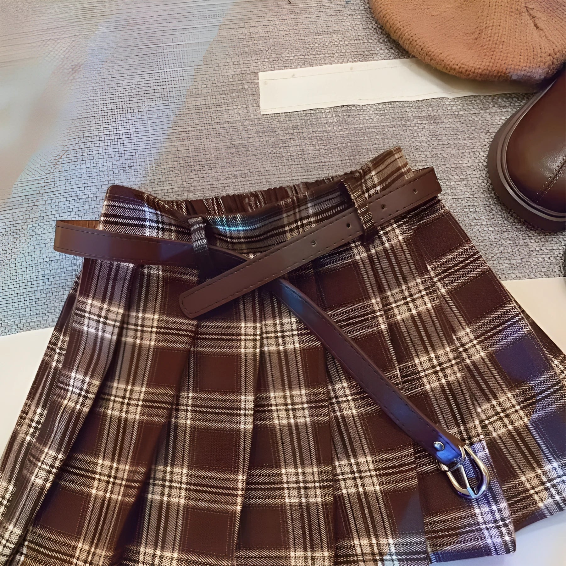 Girl's plaid pleated A-line skirt in cotton blend fabric with six height size options