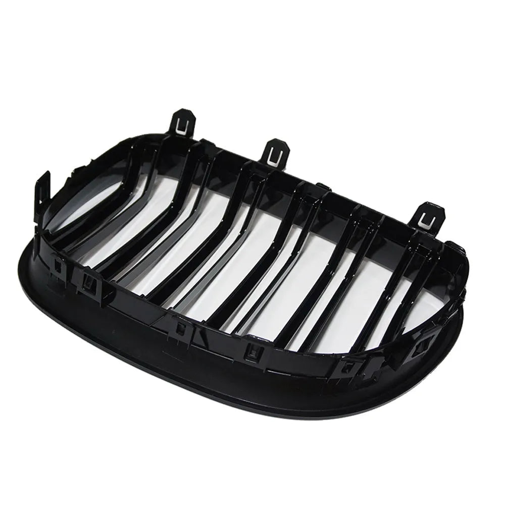 Pair of ABS carbon fibre texture front grilles for BMW 5-Series E39 E60 E66 models.