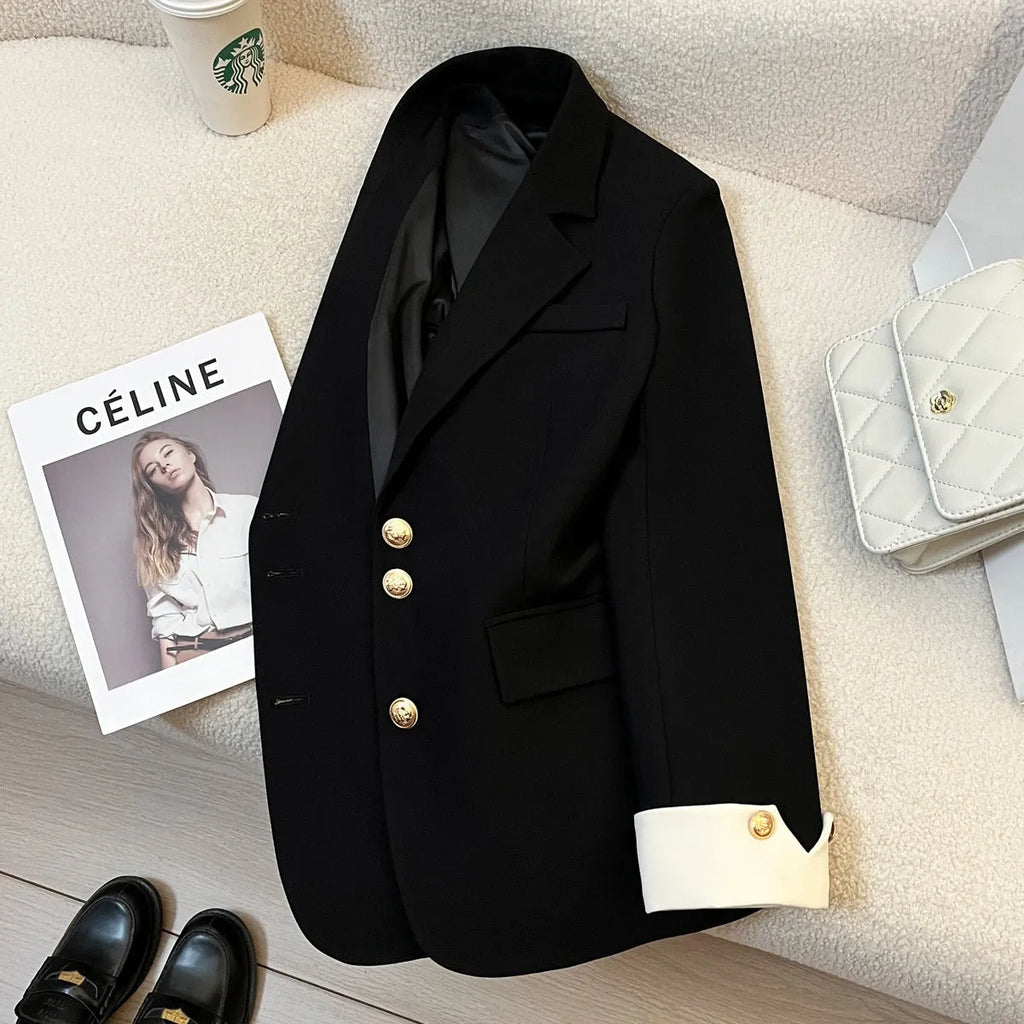 Women's loose fit Korean-style coat in milky white with pockets and long sleeves