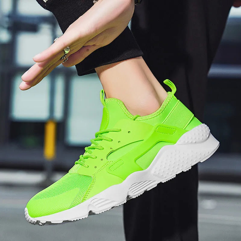 Men's low-top casual shoes in mesh with flat MD sole and lace-up closure