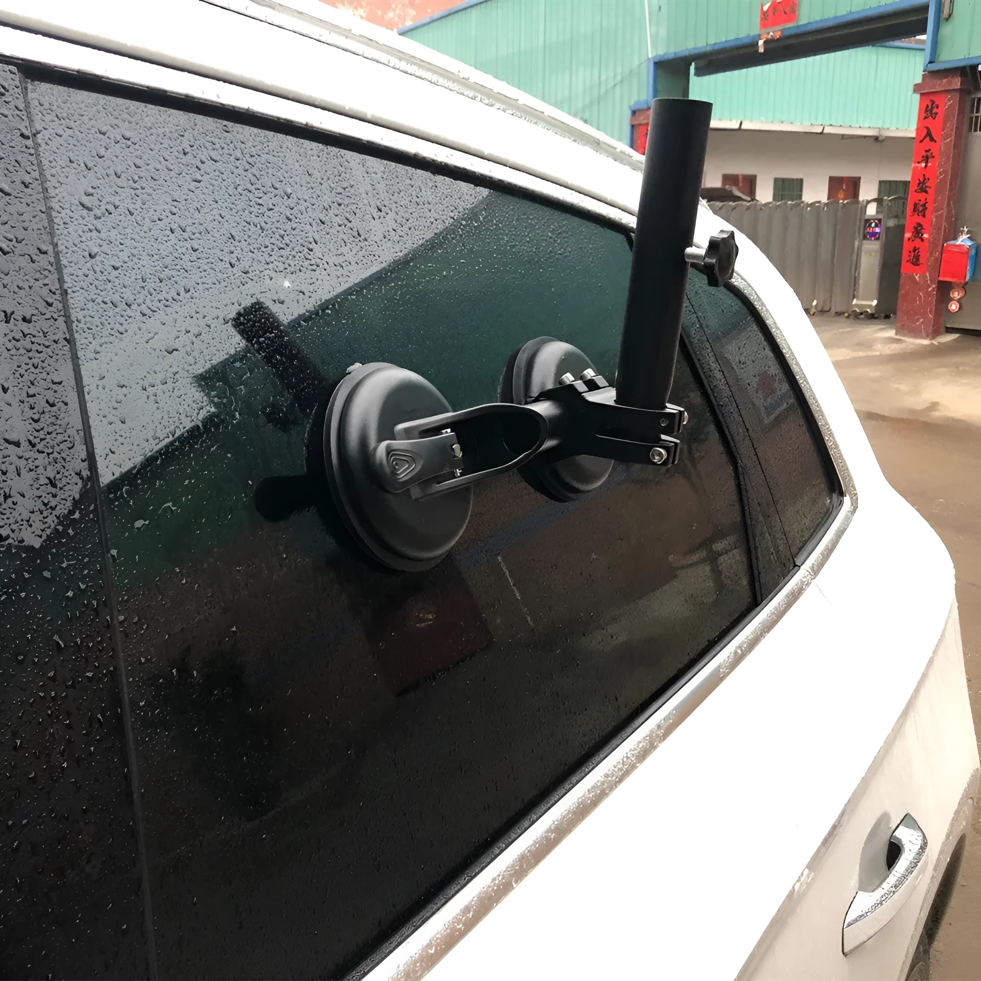 Black ABS plastic off-road car sucker base with round rubber disc for glass mounting