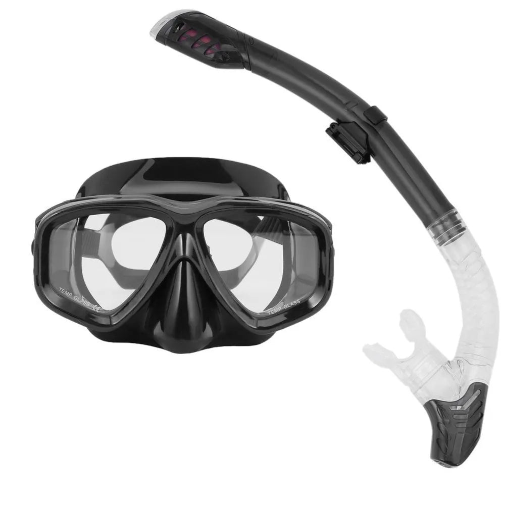 PC frame diving goggles with anti-fog lenses in black, blue, pink or yellow colours with adjustable silicone strap