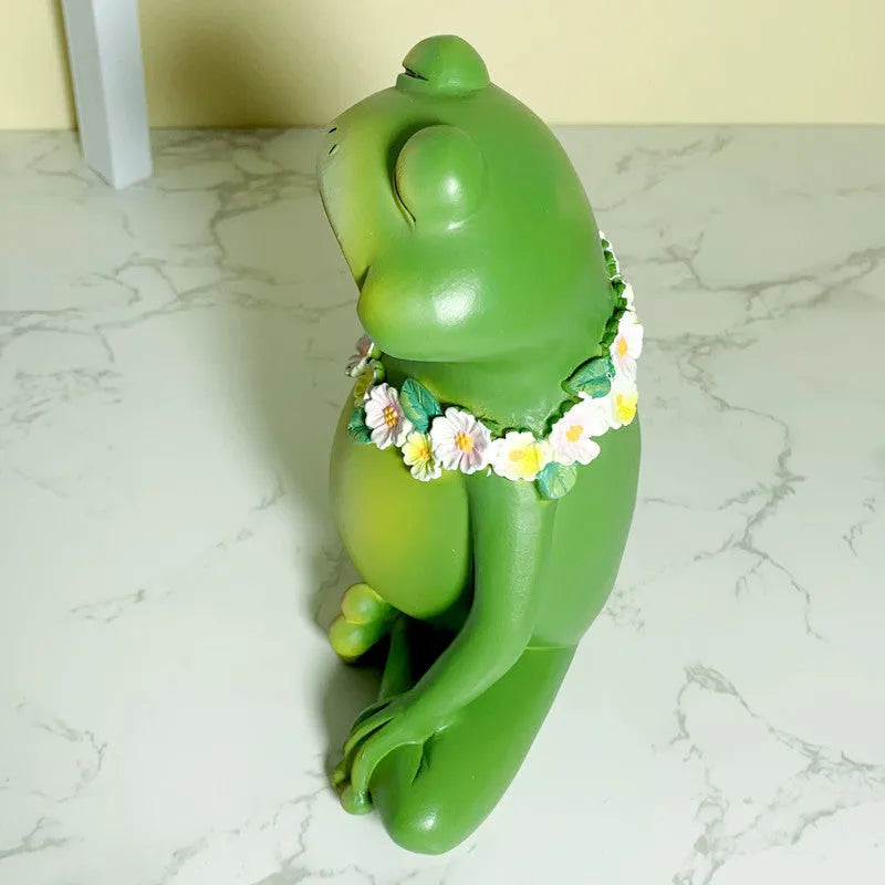European-style Magic Yoga Frog decoration in RDW123 colour, a plastic and resin micro landscape figurine.