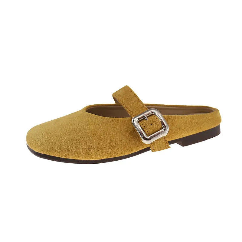 Women's flat closed toe slippers in apricot colour with square head toe and rubber sole