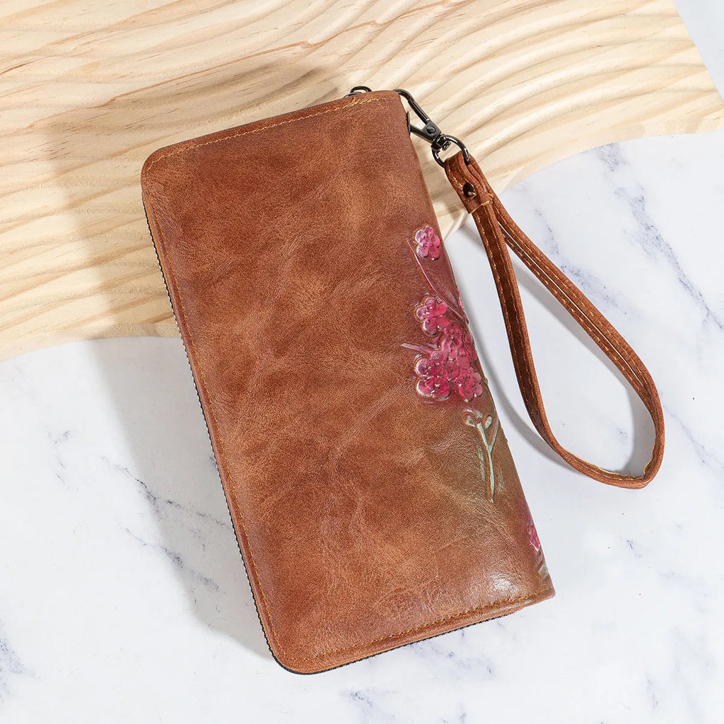 Embossed hand-painted Chinese style floral handbag with zipper closure in retro design