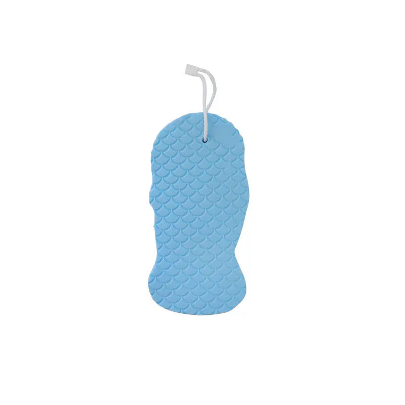 3D fish scale pattern bath sponge in white, grey, pink or light blue colours for gentle body exfoliation