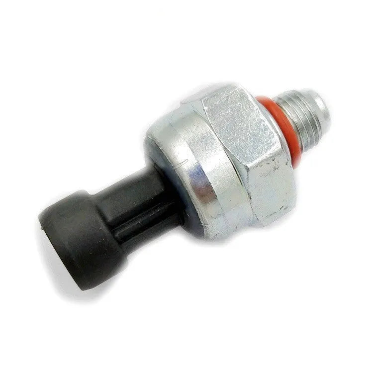 Ford F6TZ-9F838-A common rail fuel pressure sensor with connecting line for F4 and F6 engines.