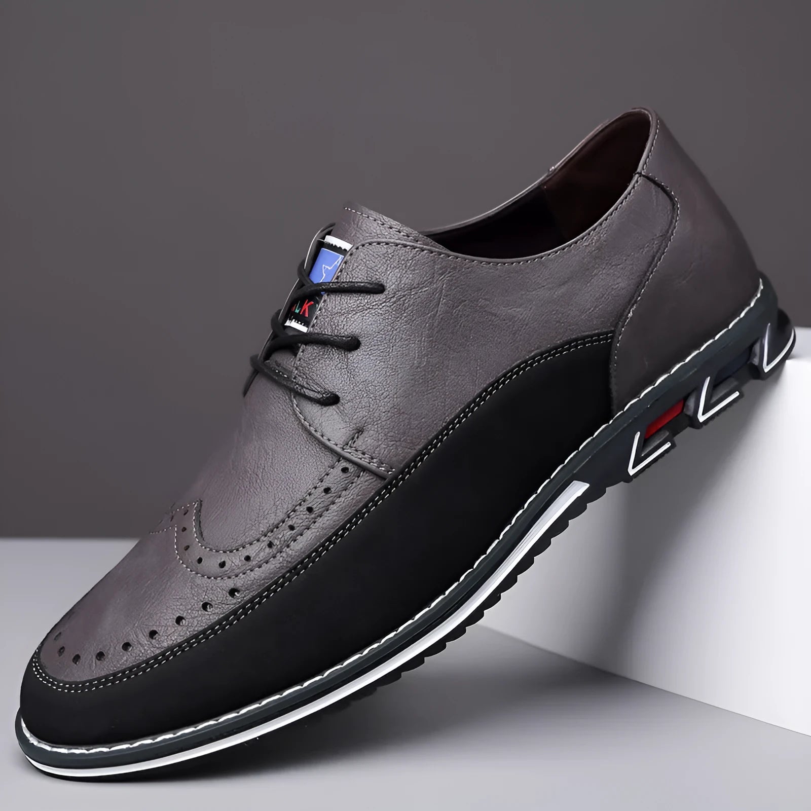 Men's leather casual shoes with rubber sole and sewing line detail in available colours