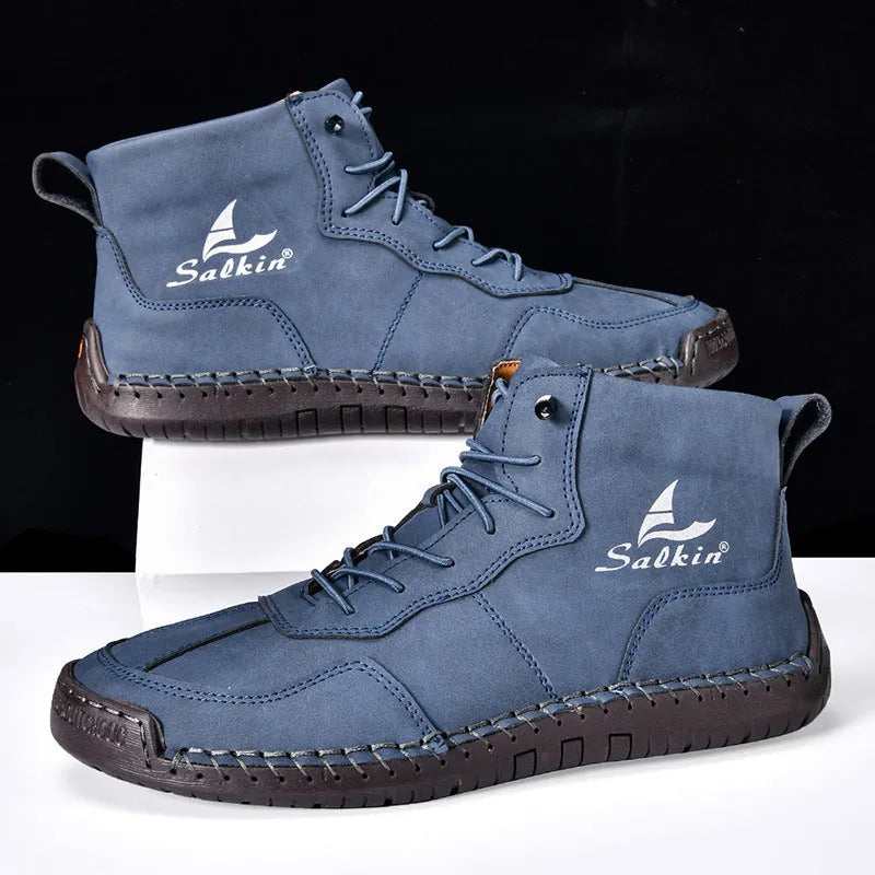 Retro high-top casual boots in beige with elastic band and flat rubber sole.