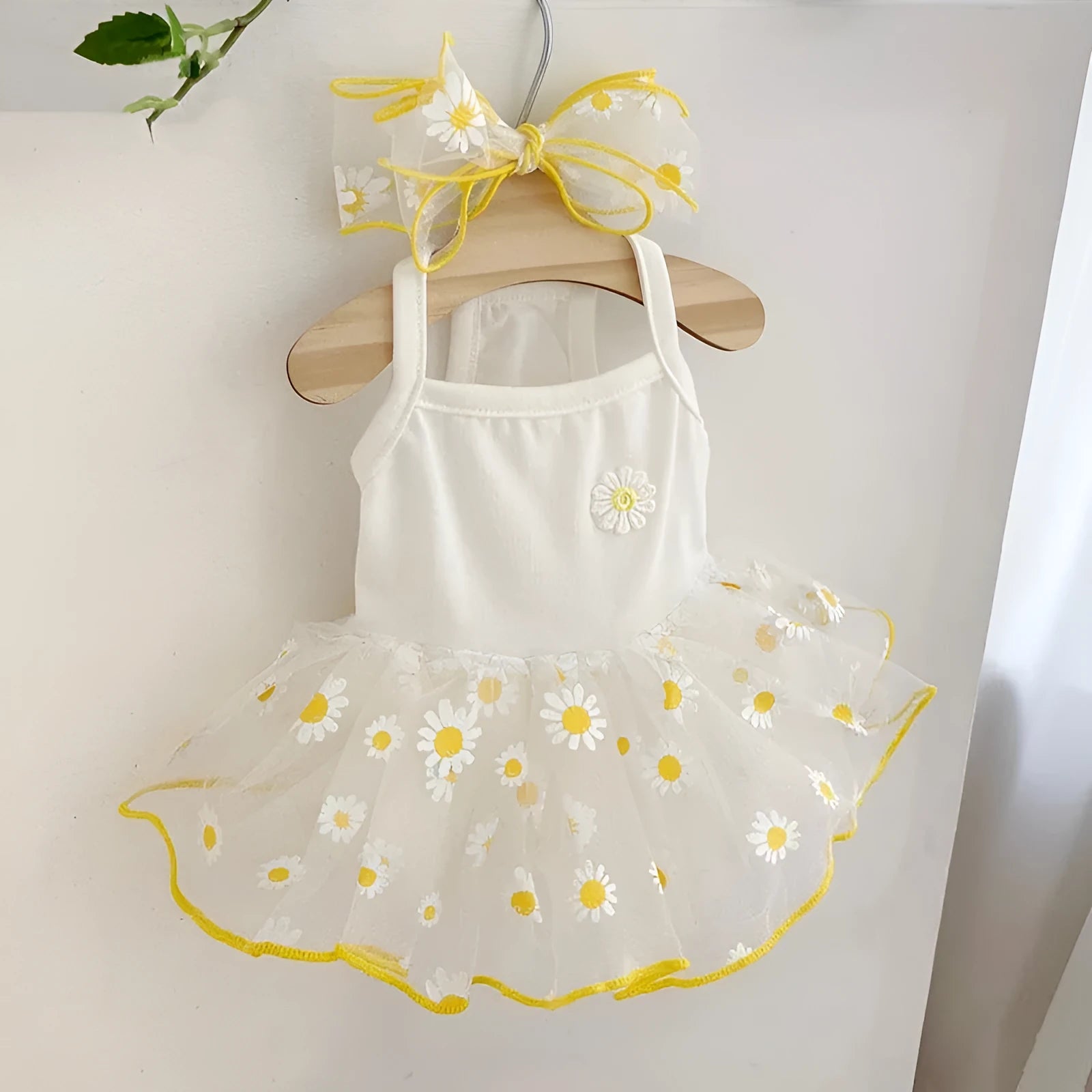 Yellow daisy pattern polyester dog vest for summer, sizes XS S M L XL