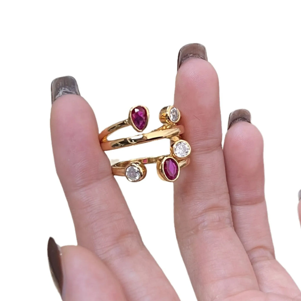 Copper double-headed diamond ring with irregular geometric shape in red and white two-tone colour.