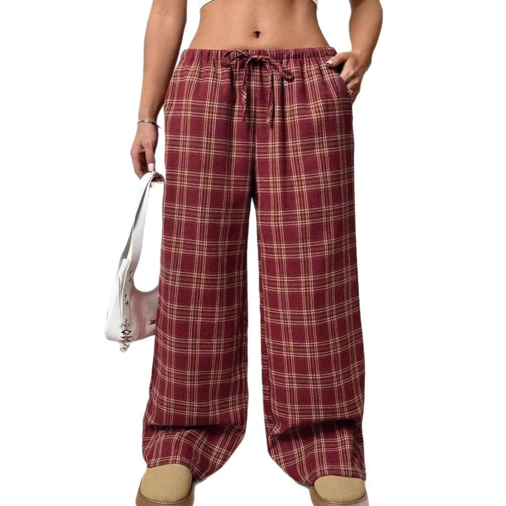 Women's plaid trousers with drawstring waist and front pockets in red colour