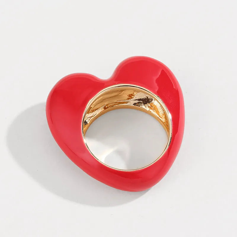 Heart-shaped zinc alloy enamel ring with three-dimensional detail in four colour options