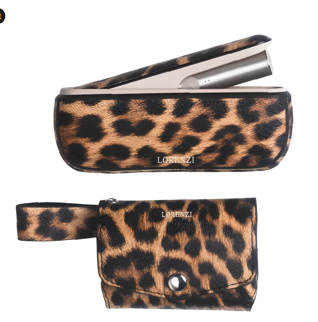 Protective storage bag with zip closure in leopard print or yellow colour