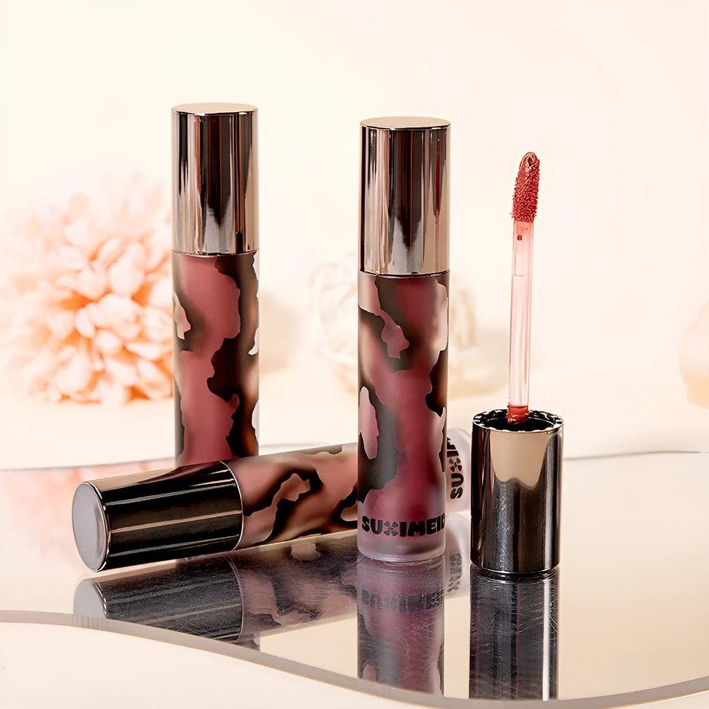 Matte lip mud lipstick in five colour shades showing stain-resistant formulation