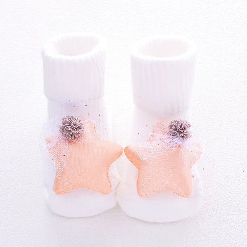 Cotton baby socks in multiple designs including animal prints, available in sizes XS, S, M for ages 0-6 months to 3 years