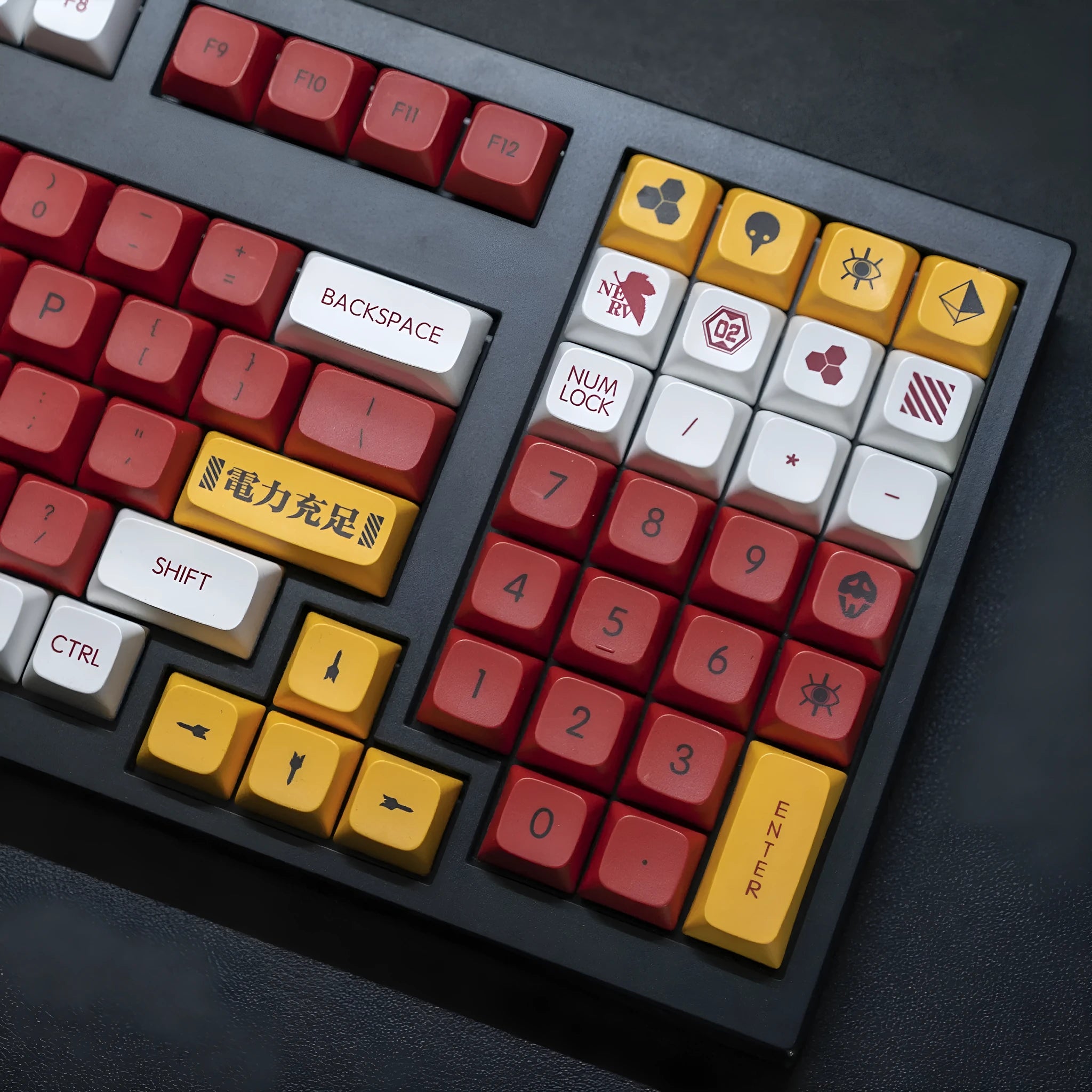 138 PBT sublimation key caps for mechanical keyboards in matching boy and girl colour designs