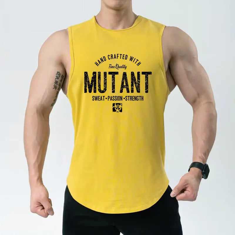 Men's loose grey polyester fitness tank top for outdoor training