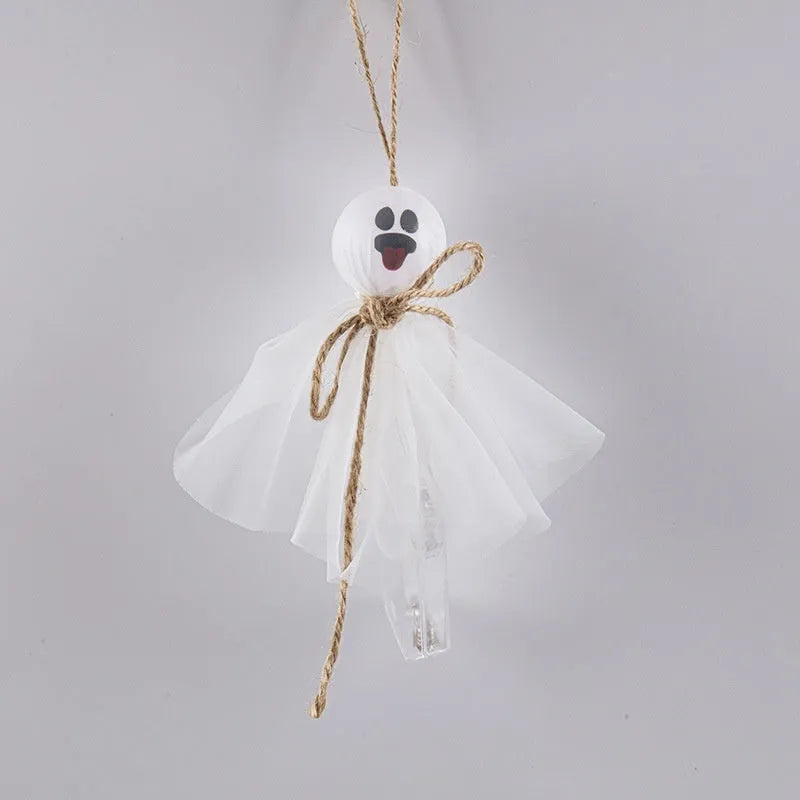 Halloween LED lighting chain with 20 ghost-shaped lights powered by battery box