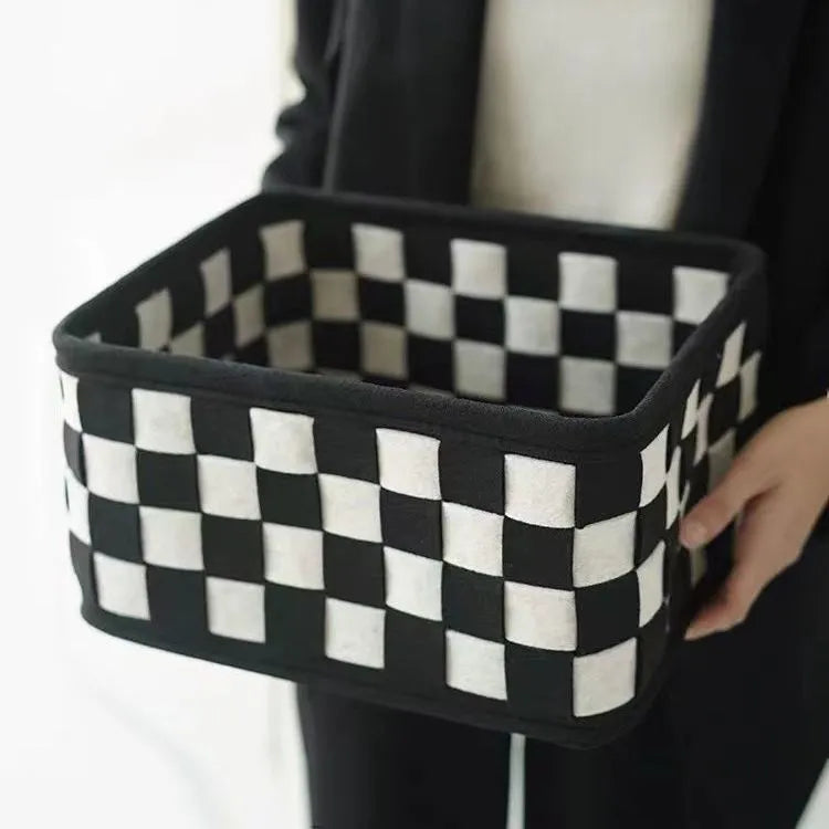Checkerboard woven felt storage basket with folded sides showing dimensions 37x29x19.5cm