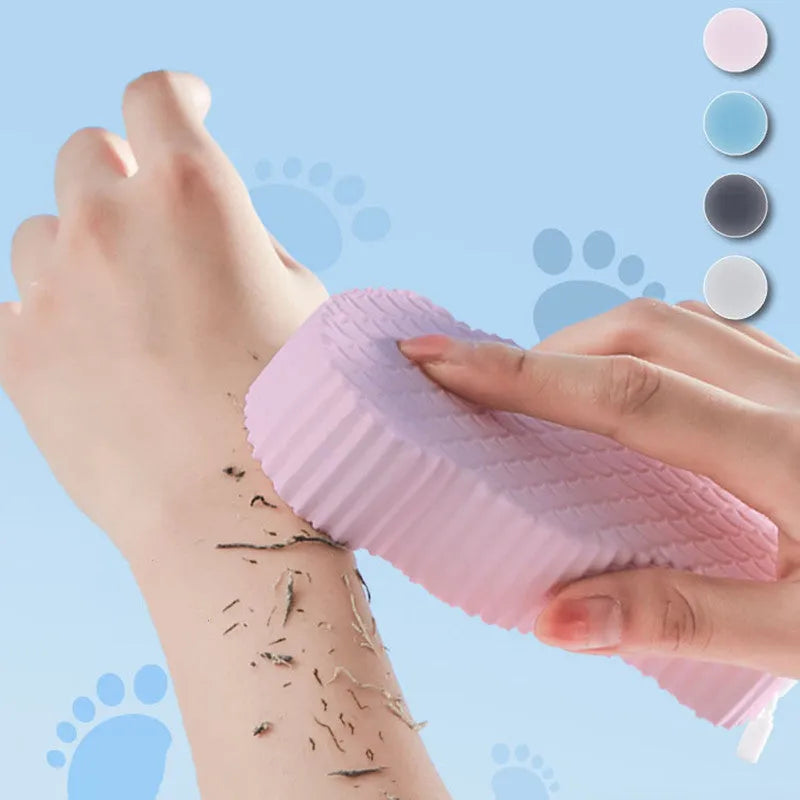 3D fish scale pattern bath sponge in white, grey, pink or light blue colours for gentle body exfoliation