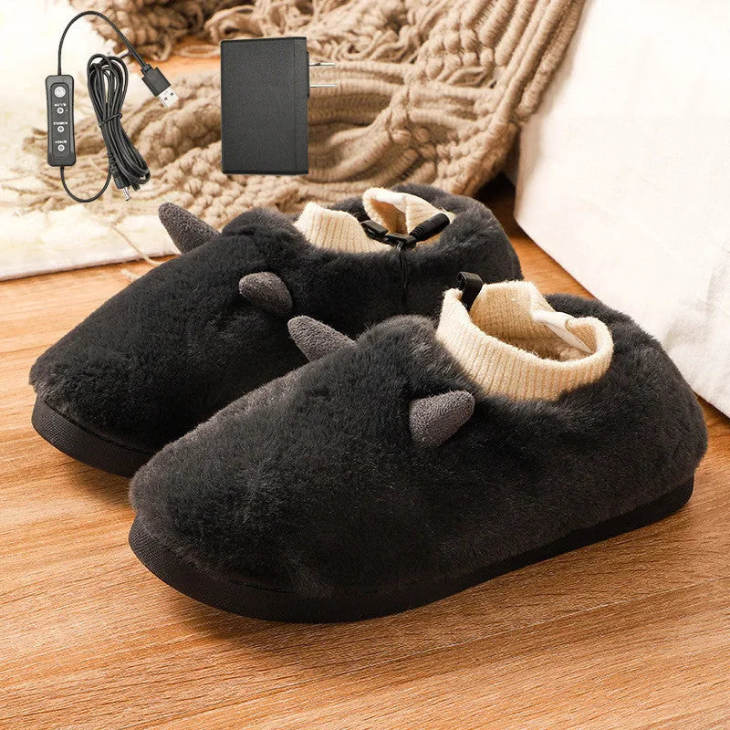 USB electric heated slippers in black, available in sizes 36 to 45 with a velvet upper.