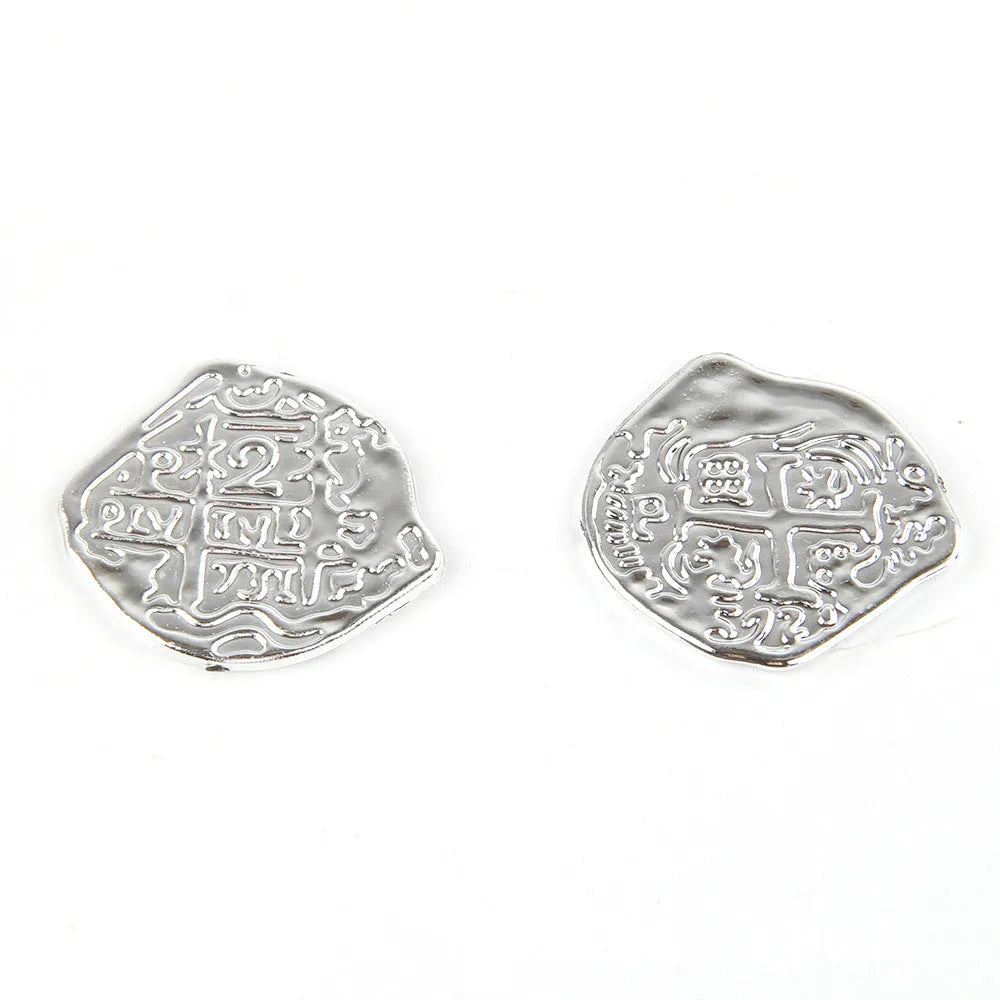Set of 100 plastic Roman coin replicas with electroplated gold, silver, or bronze finishes for props and decoration