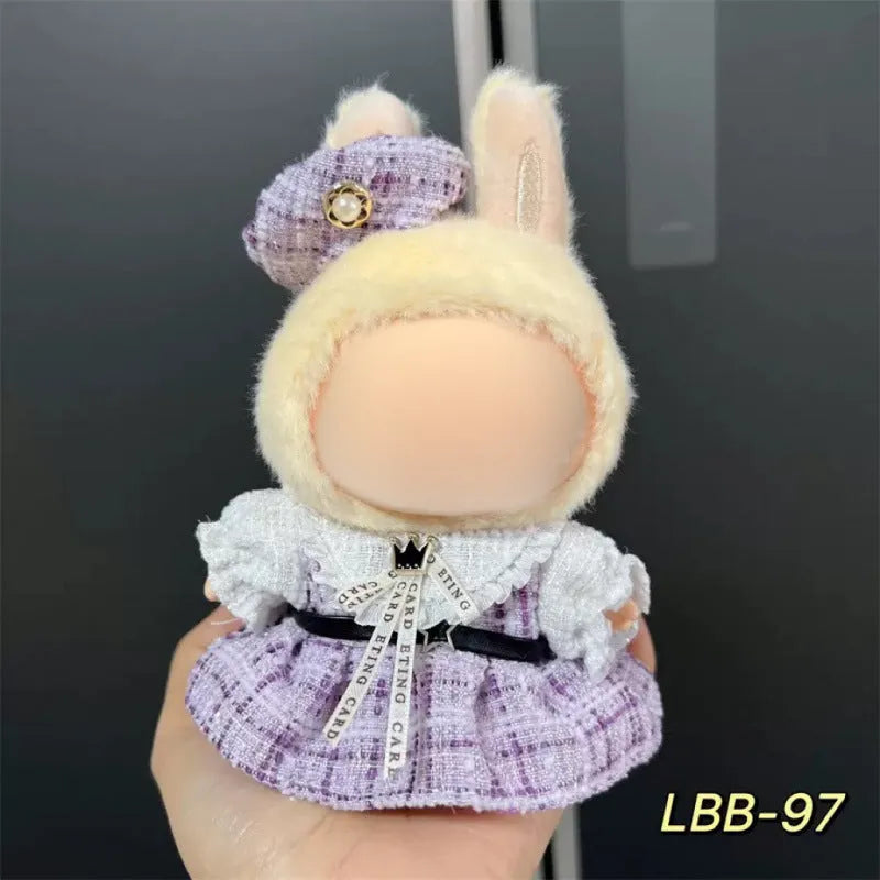 Plastic doll clothes costume for a 17cm high vinyl figurine