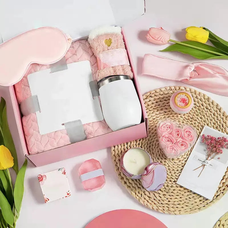 Soy wax aromatherapy candle gift set in a modern simplicity style box with multiple colour options