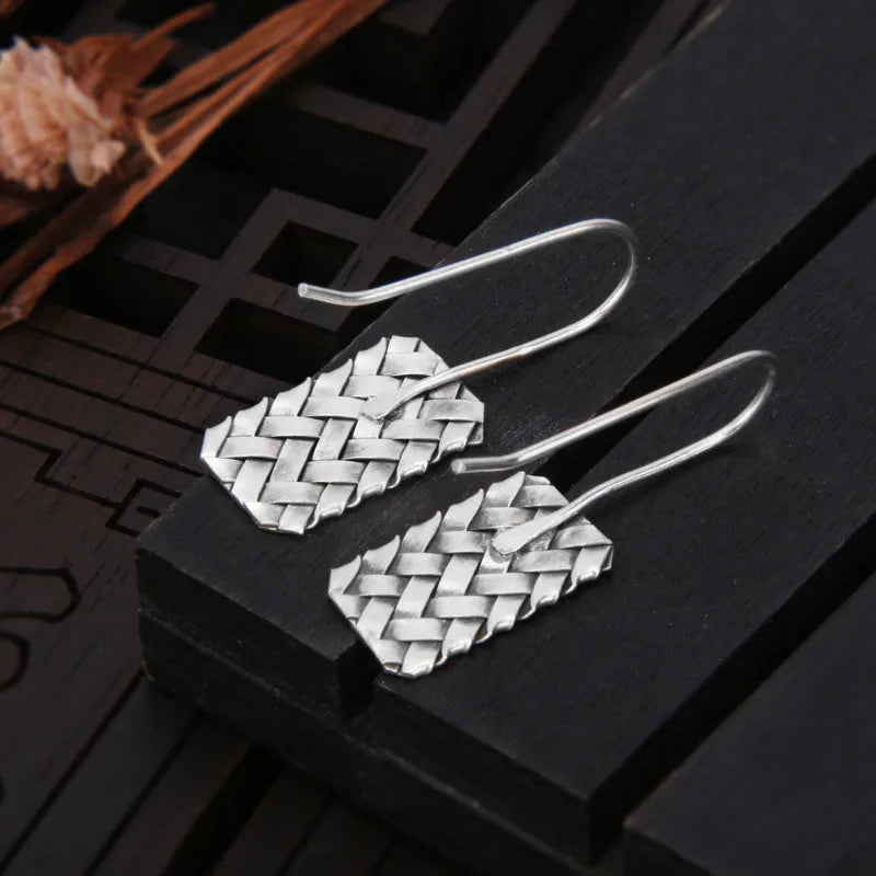 Women's 925 silver earrings with woven diamond plaid geometric pattern