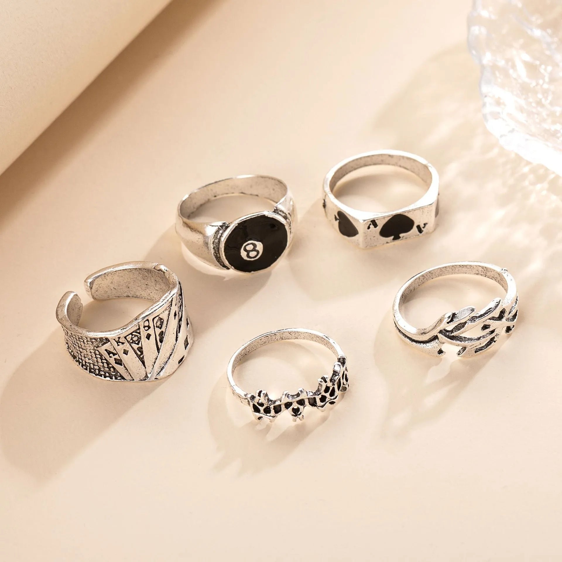 Black alloy ring with retro spade poker card design for female collectors