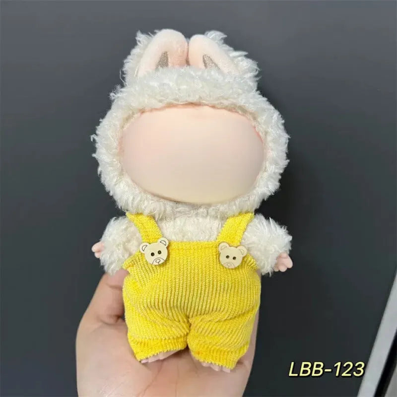 Plastic doll clothes costume for a 17cm high vinyl figurine