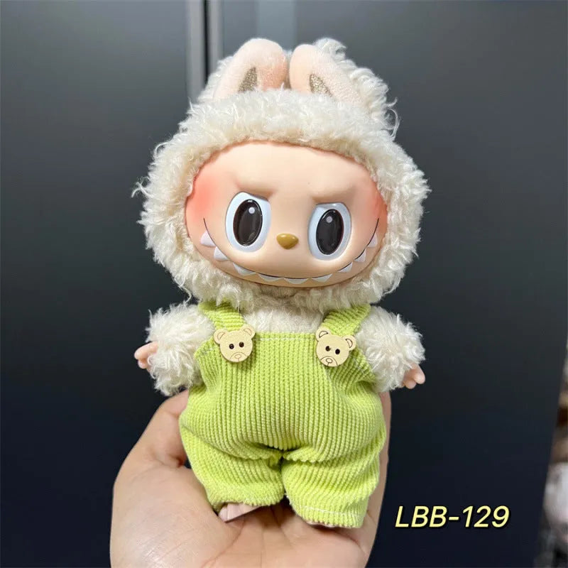 Plastic doll clothes costume for a 17cm high vinyl figurine