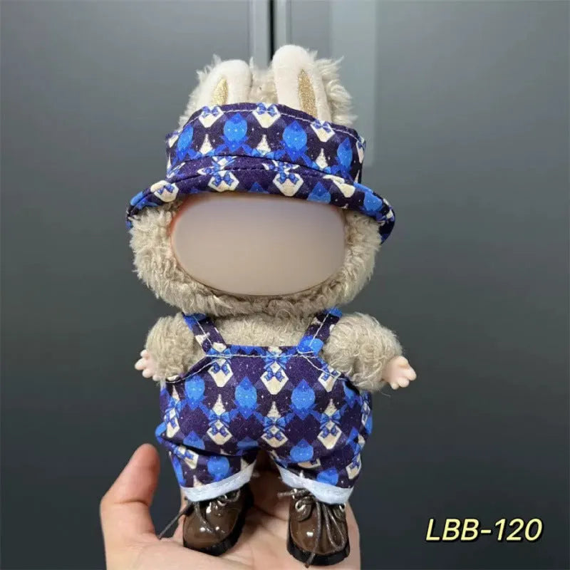 Plastic doll clothes costume for a 17cm high vinyl figurine