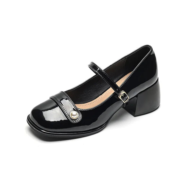 Women's chunky heel ankle strap pumps with buckle fastening in patent leather, square toe design