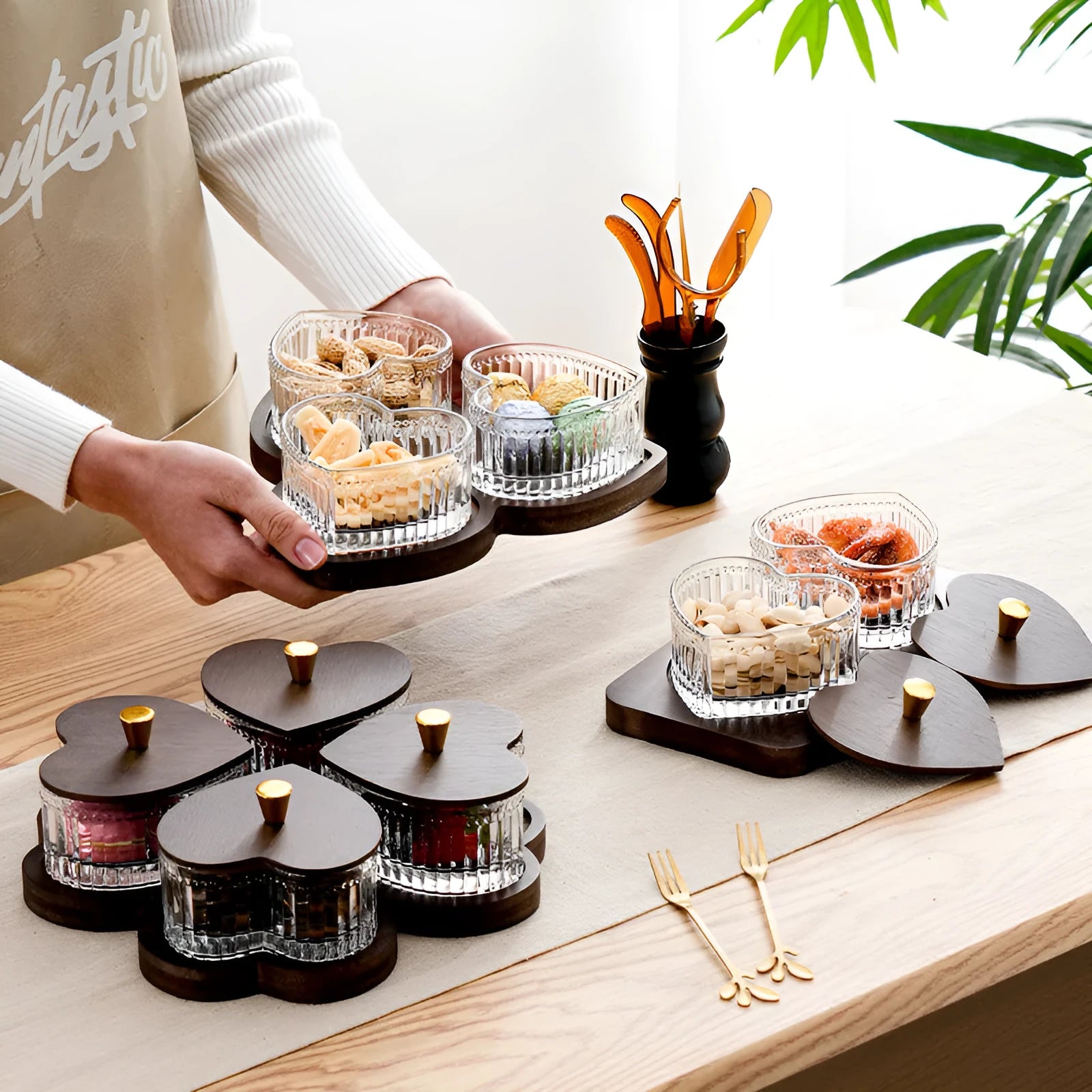 Glass snack serving platter with coloured glaze and heart-shaped transparent bowls in a 4-grid configuration.