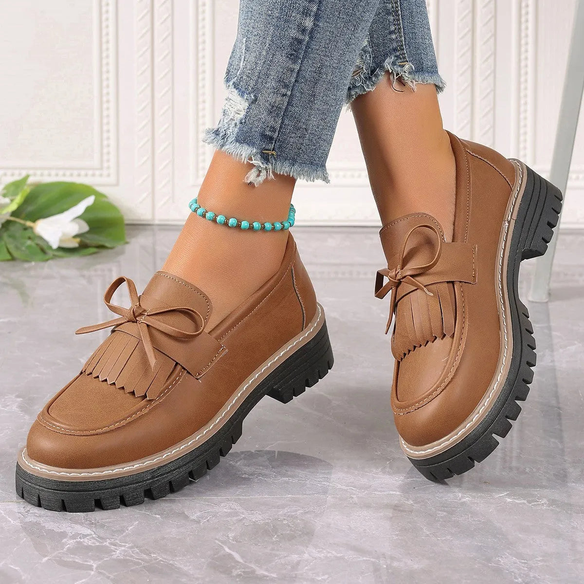 Black plus size women's loafers with tassel and bowknot decoration on round toe casual shoes