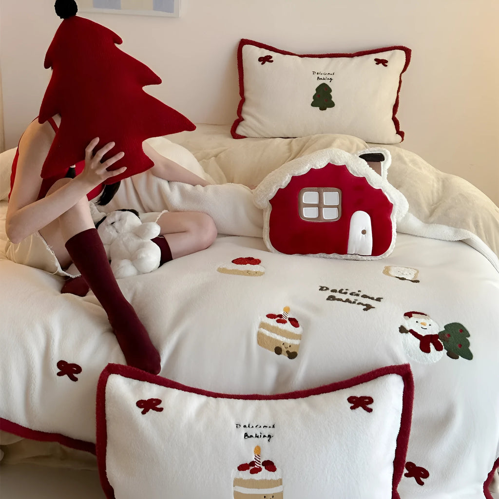 Winter Christmas bedding four-piece set with Snowy Milk Pastry cartoon pattern for bed