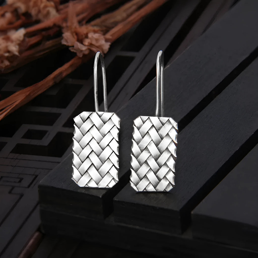Women's 925 silver earrings with woven diamond plaid geometric pattern
