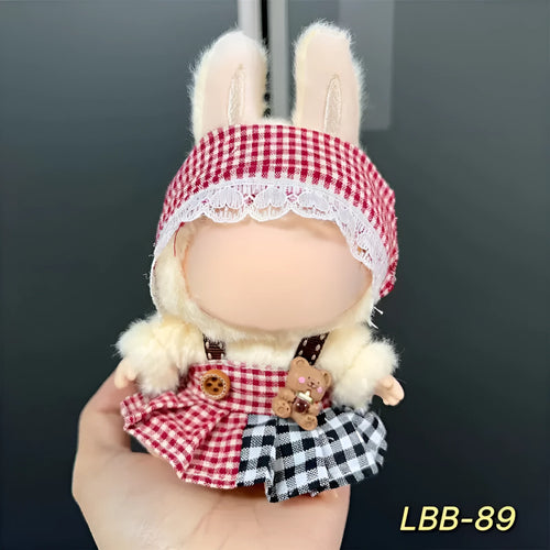 Plastic doll clothes costume for a 17cm high vinyl figurine