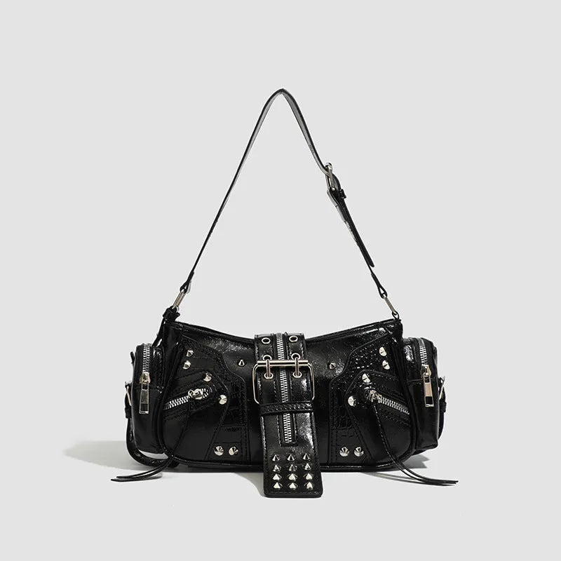Black retro dumpling-shaped women's handbag made from oil wax leather with phone pocket and organisational compartments
