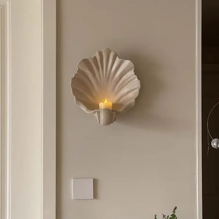 White resin fruit plate decoration with simulation shell design on table setting