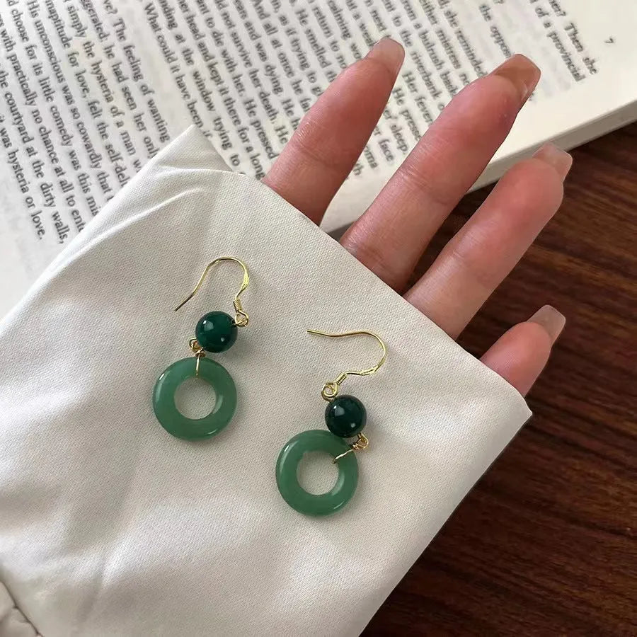 Green geometric peace buckle earrings with Chinese Han clothing and cheongsam design elements
