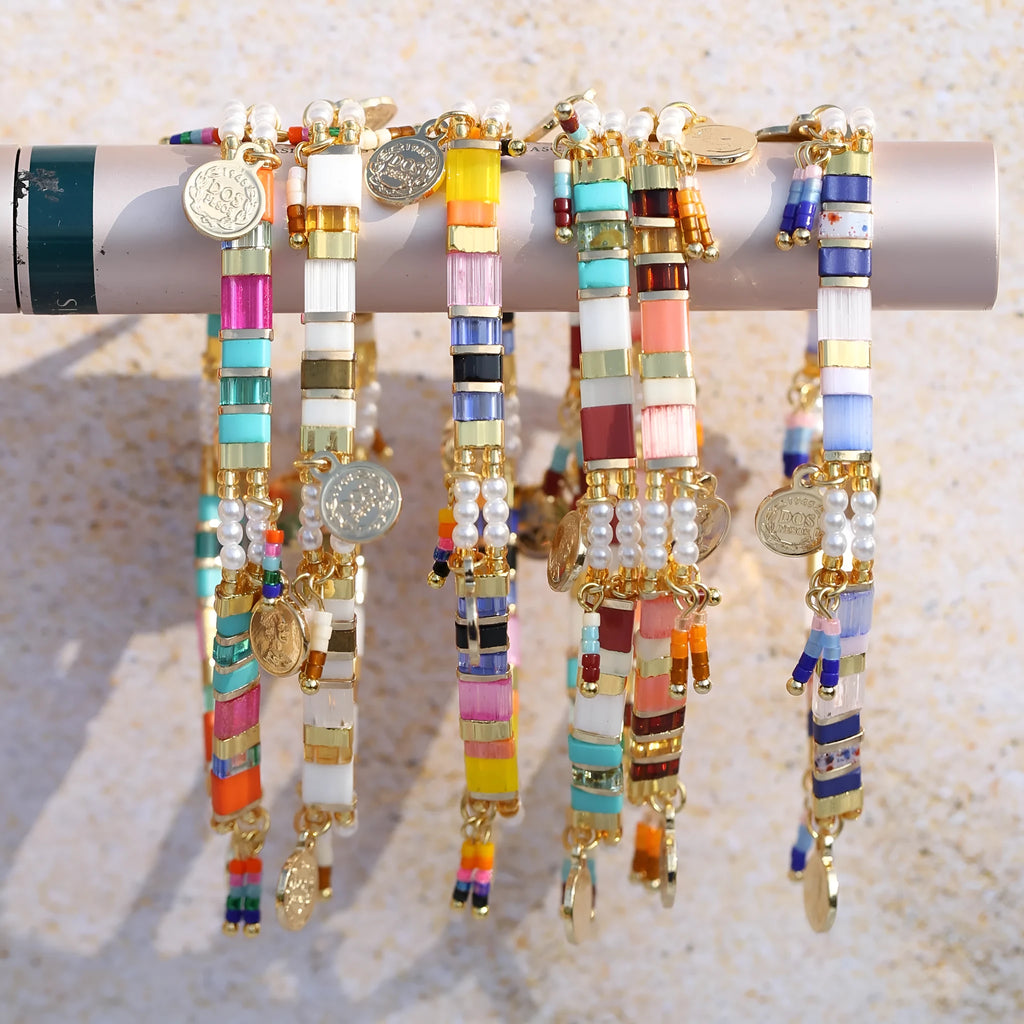 Women's handcrafted imitation pearl bracelet with glass coloured beads in European-American design