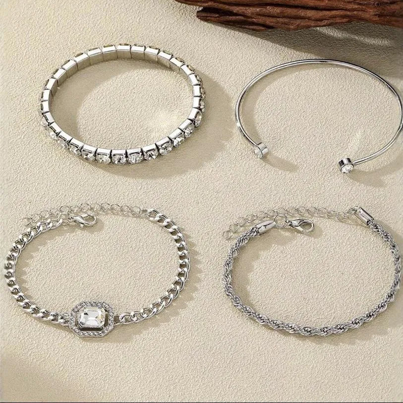 Geometric retro alloy jewellery four-piece set in gold or silver colour with square diamond designs