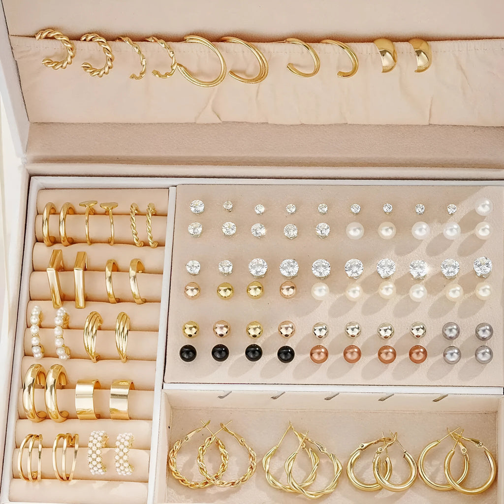 108 geometric pearl earrings in gold and yellow electroplated alloy colours