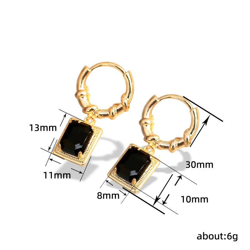 A pair of black geometric quadrilateral copper earrings with a French court retro design.