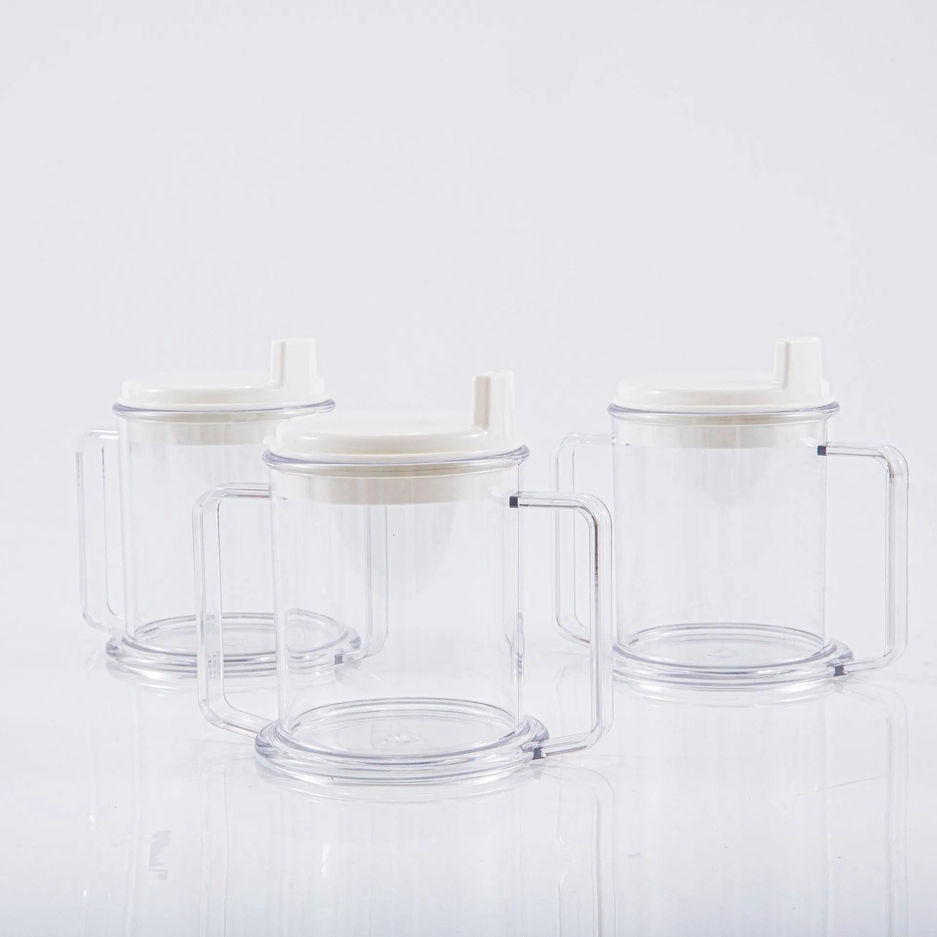 Transparent spill-proof drinking cup showing 14cm height with 301-400ml capacity